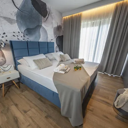 One Way For 8 People Near Medulin With Heated Pool, Kids Playground & Only 200 M From The * Banjole
