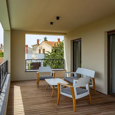 One Way For 8 People Near Medulin With Heated Pool, Kids Playground & Only 200 M From The * Banjole